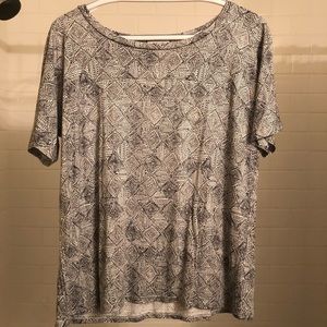 Size M black and white dots shirt Old Navy